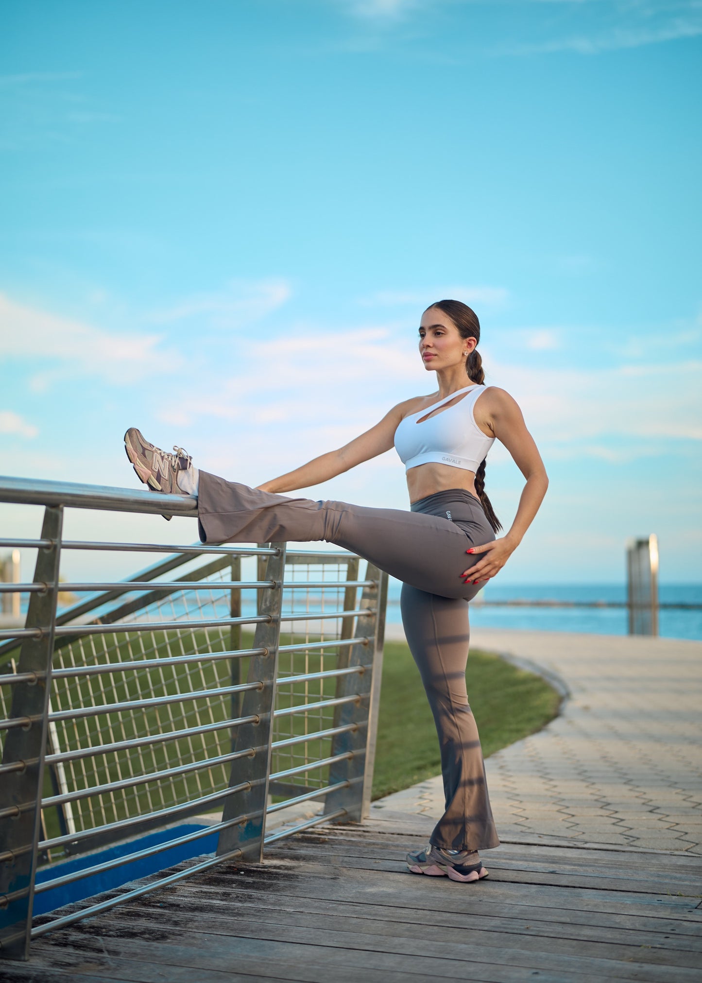 Vibes V-Shaped Flare Leggings