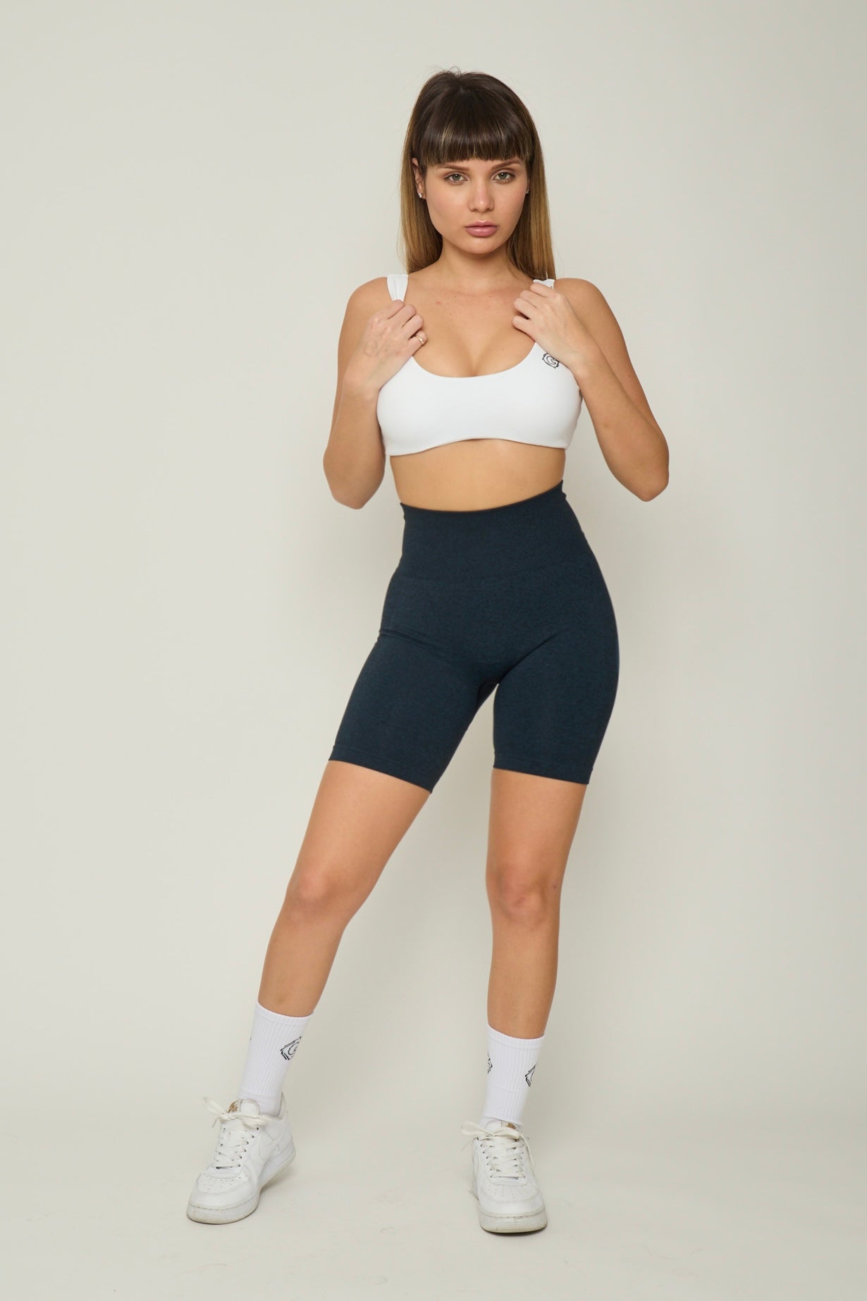 Silhouette Scrunch Shorts