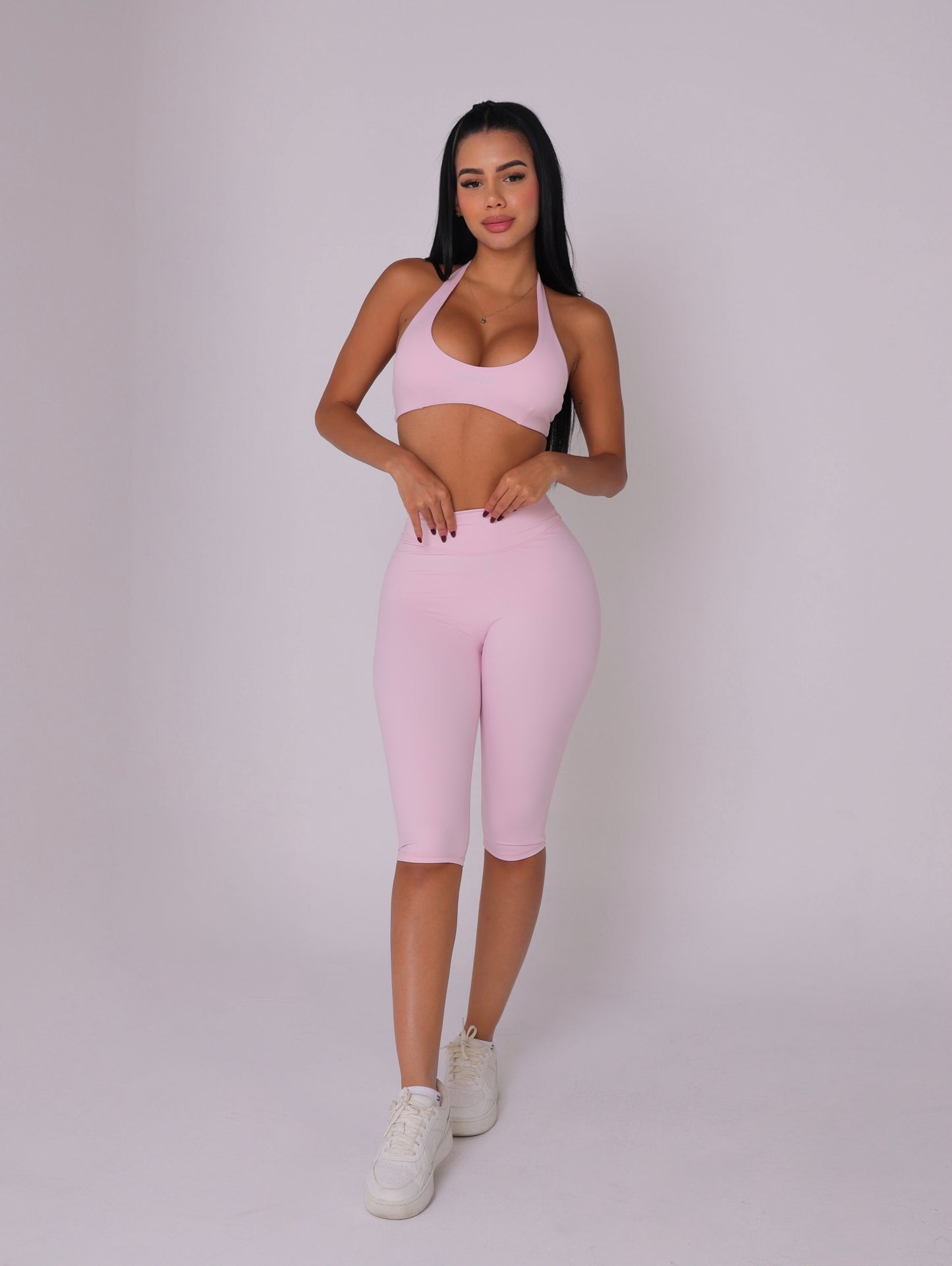 The Élan Capri Set